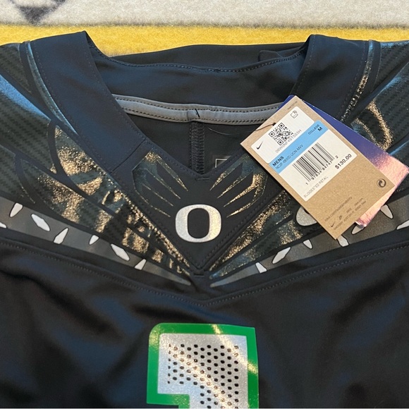 Nike Oregon ducks Football Jersey Black Game Day Tonal Wings & Chrome Diamond #1 - Picture 16 of 16